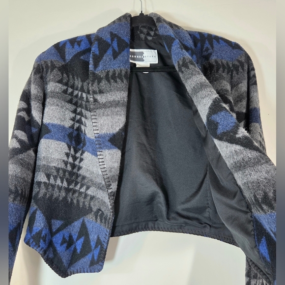 VINTAGE RHONDA STARK WOOL BLEND SOUTHWESTERN AZTEC CROPPED JACKET. - Picture 3 of 7